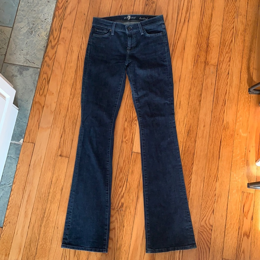 7FAM size 26 bootcut jeans - perfect for fall!